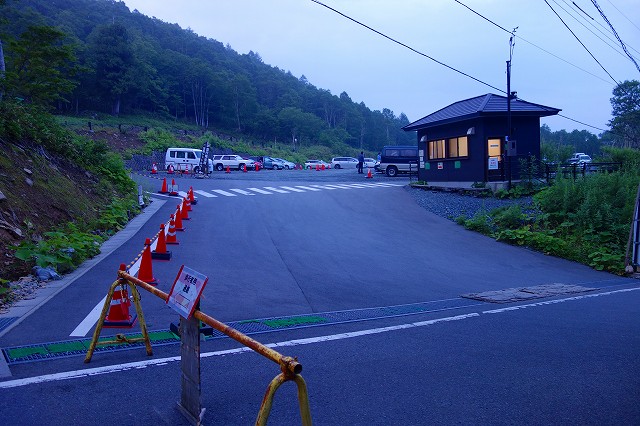 鳩待峠駐車場