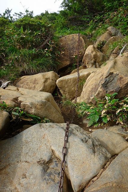 至仏山登山道