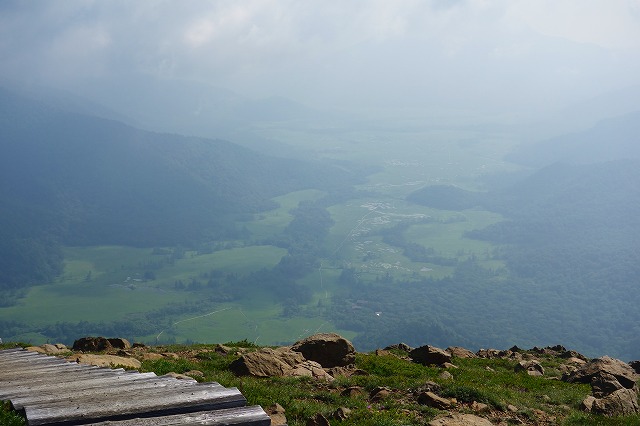 至仏山登山道
