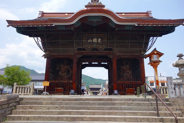 善光寺仁王門