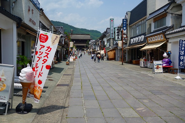 善光寺仲見世通り