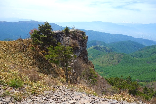 烏帽子岩