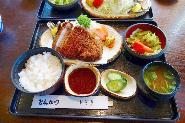 トミタ とんかつ定食