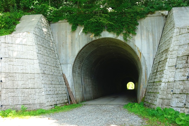林道妙高小谷線　乙見山隧道