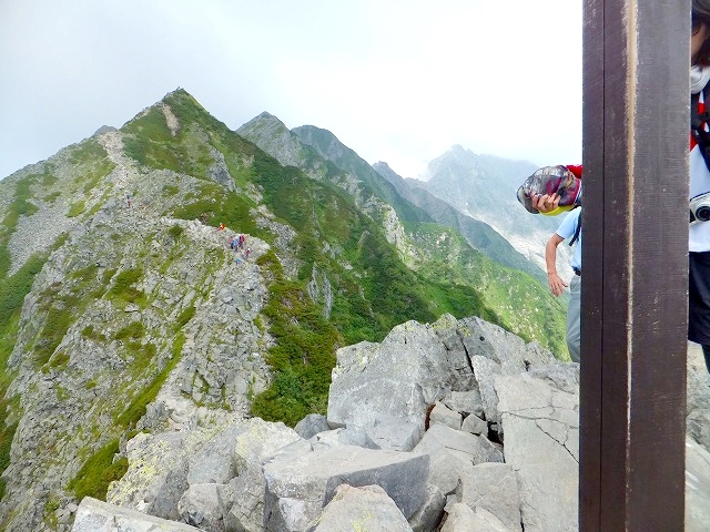 西穂高岳独標から見たピラミッドピーク