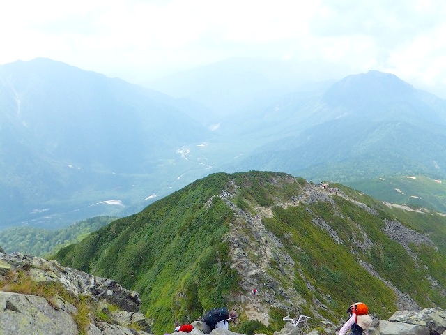 西穂高岳独標から見た上高地