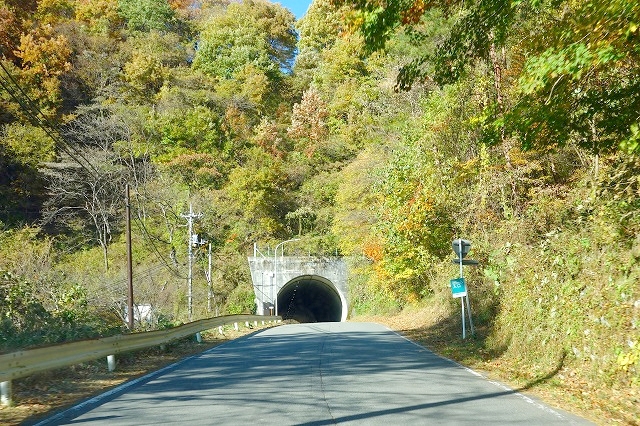 野反湖への道(国道405号線)