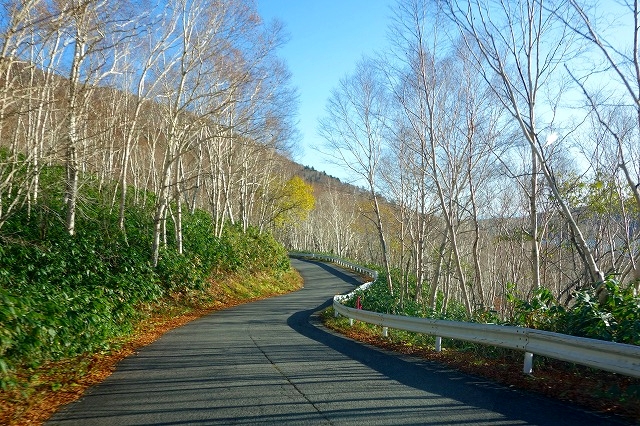 野反湖畔の道(国道405号線)